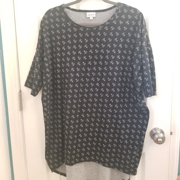 Lularoe tunic - Picture 1 of 3